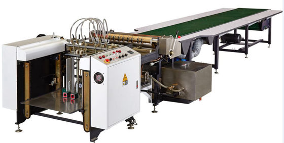 Automatische Verklebmaschine zur Verklebung von Papier mit Heißschmelzdeckel mit hoher Genauigkeit