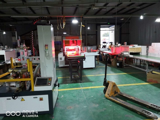 30 PC Min Carton Box Manufacturing Machine, 50 Millimeter-Kasten, der Maschine herstellend sich bildet