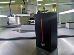 halb automatischer steifer Kasten 220V, der Maschine für Süßigkeits-Kasten herstellt