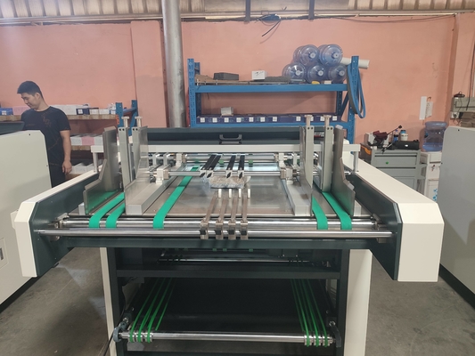 Automatische V-Grooving-Maschine - die ultimative Lösung für effizientes Karton-Grooving bei der Herstellung von starren Kisten.