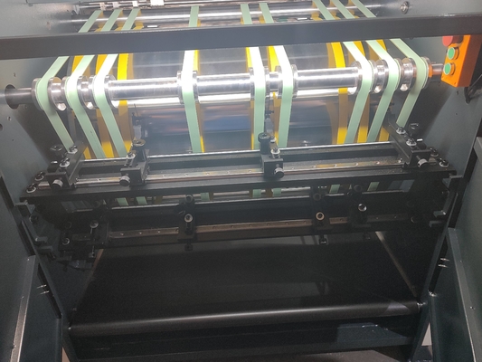 Automatisches Brett, das Maschine, 2050*1520*1400mm Größe für B2B-Gebrauch fugt