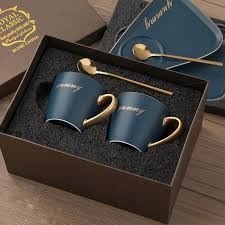 Vollautomatische intelligente starre Schachtelmachmaschine für Wein Luxus-Flaschen-Schnittbox
