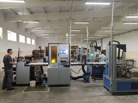 Faltschachtel-steifer Kasten, der Maschine 28pcs/Min Box Packaging Line bildet