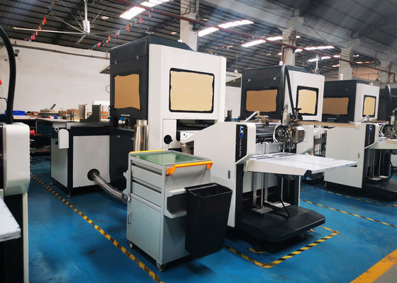 Multifunktionsbucheinband, der Maschine 35pcs/Min Hard Cover Maker Machine herstellt