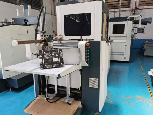Intelligente Schwamm-Erdabdeckungs-süße Geschenkbox, die Maschine L700XW500mm herstellt