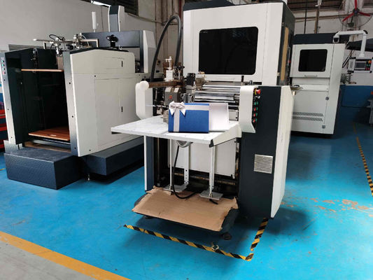 Intelligente Schwamm-Erdabdeckungs-süße Geschenkbox, die Maschine L700XW500mm herstellt
