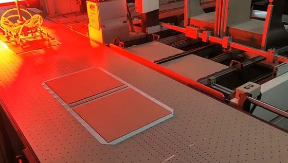 Multifunktionskasten-gebundene Ausgabe, die Maschine mit den Hochgeschwindigkeits- und großen Kasten-Größen und Panasonic-Servomotor herstellt