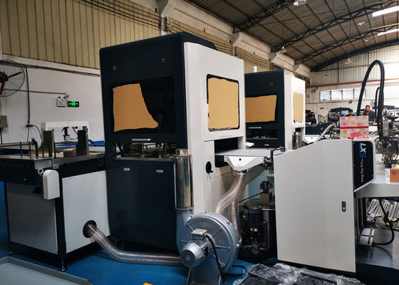 Luxusschuhkarton, der Maschine L5981XW3182XH2103mm mit dem Kleben der Positionierung herstellt
