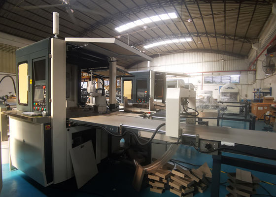 Steifer Schuhkarton-klebende Papiermaschine, die Maschine für steife Kasten-Produktion in Position bringt