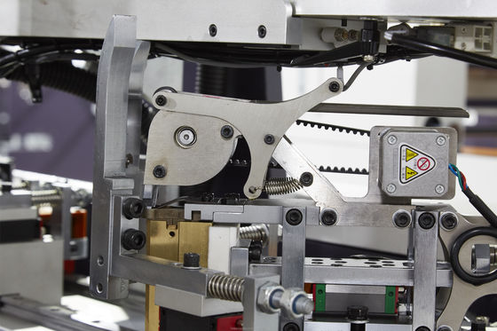 Vollautomatische Verpackungsmaschine-Ecke L1650XW1300XH1960mm, die Telefon-steifen Kasten klebt