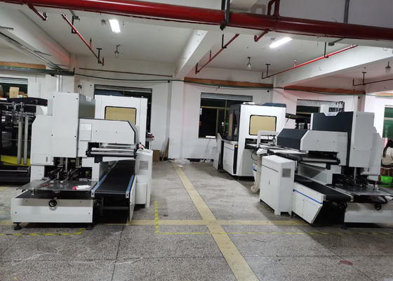 Kosmetischer vollautomatischer steifer Kasten, der Maschine 0.8mm 3mm macht