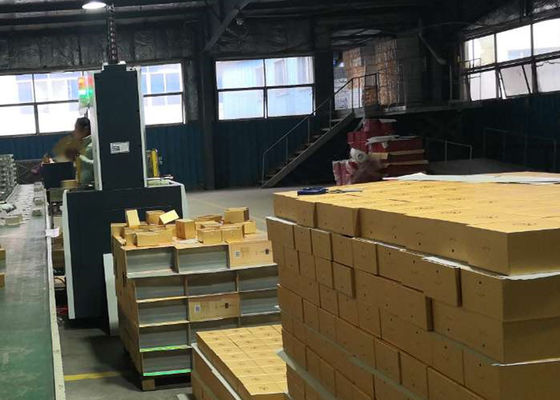 Halb automatische steife Verpackungs-Maschinen-Parfüm-Kasten-Verpackungs-Maschine des Kasten-LS-F7